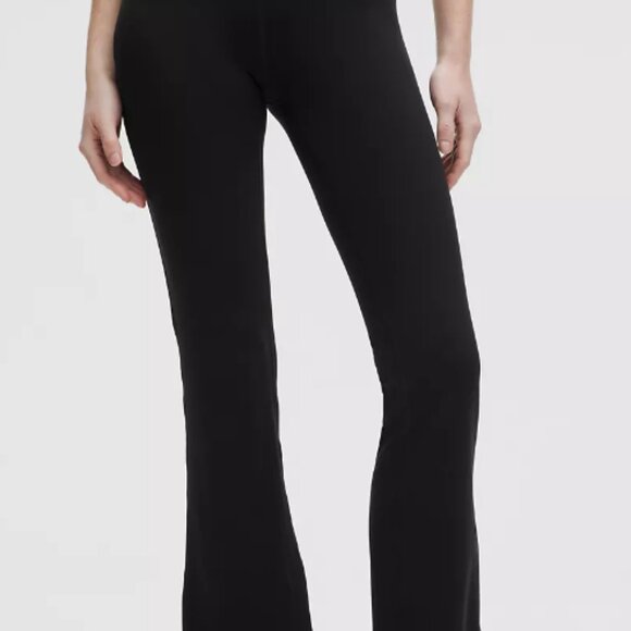 Lululemon Groove Nulu High Rise Flared Pants - Picture 1 of 3